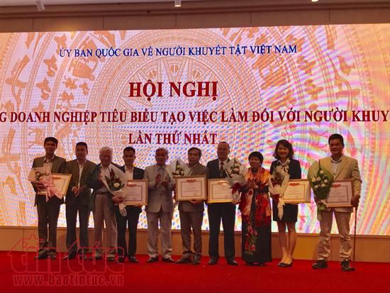 Tạo việc làm cho người khuyết tật cần sự chung sức của toàn xã hội ảnh 1